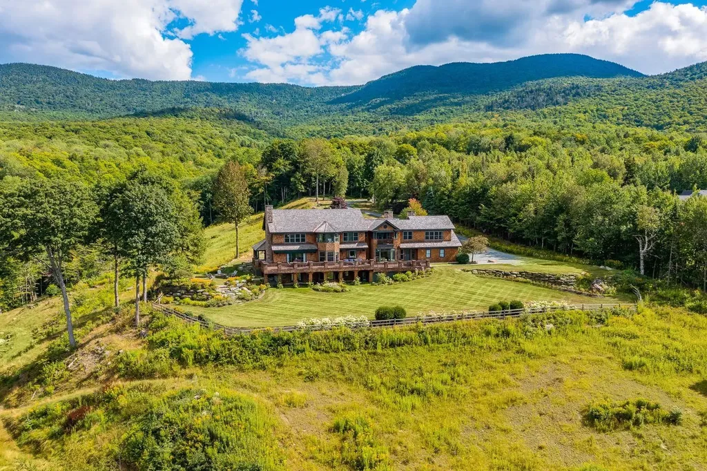 675 Putnam Forest Road Stowe VT 05672