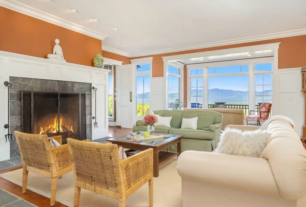 675 Putnam Forest Road Stowe VT 05672