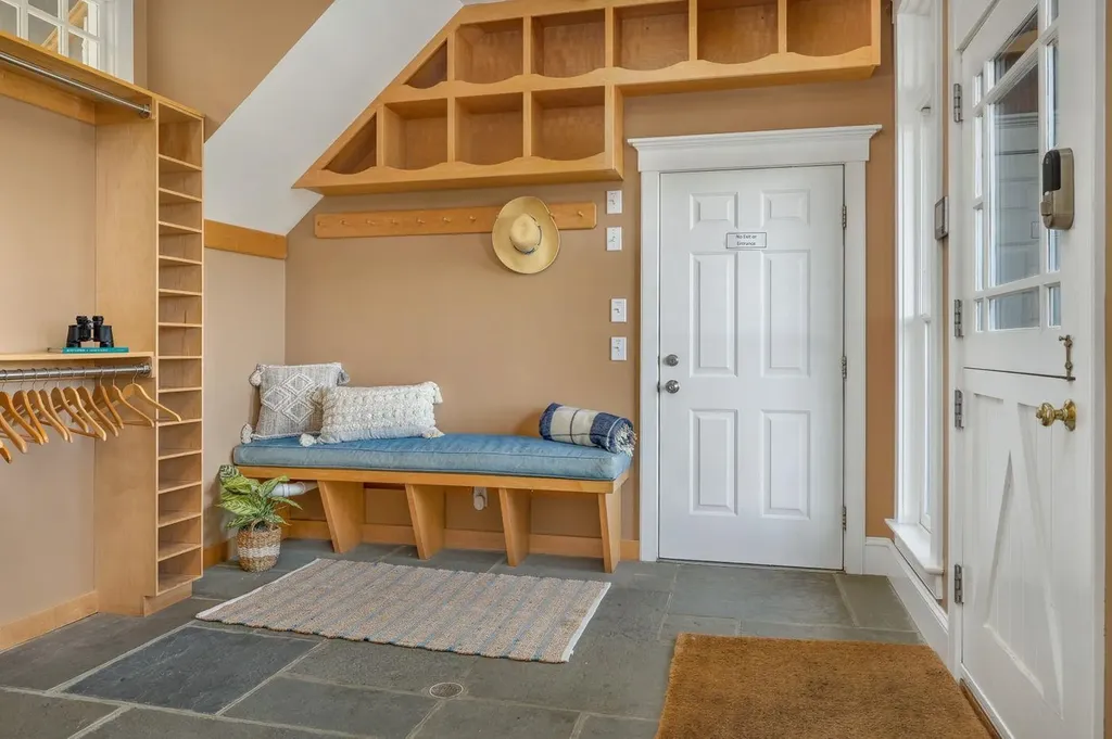 675 Putnam Forest Road Stowe VT 05672