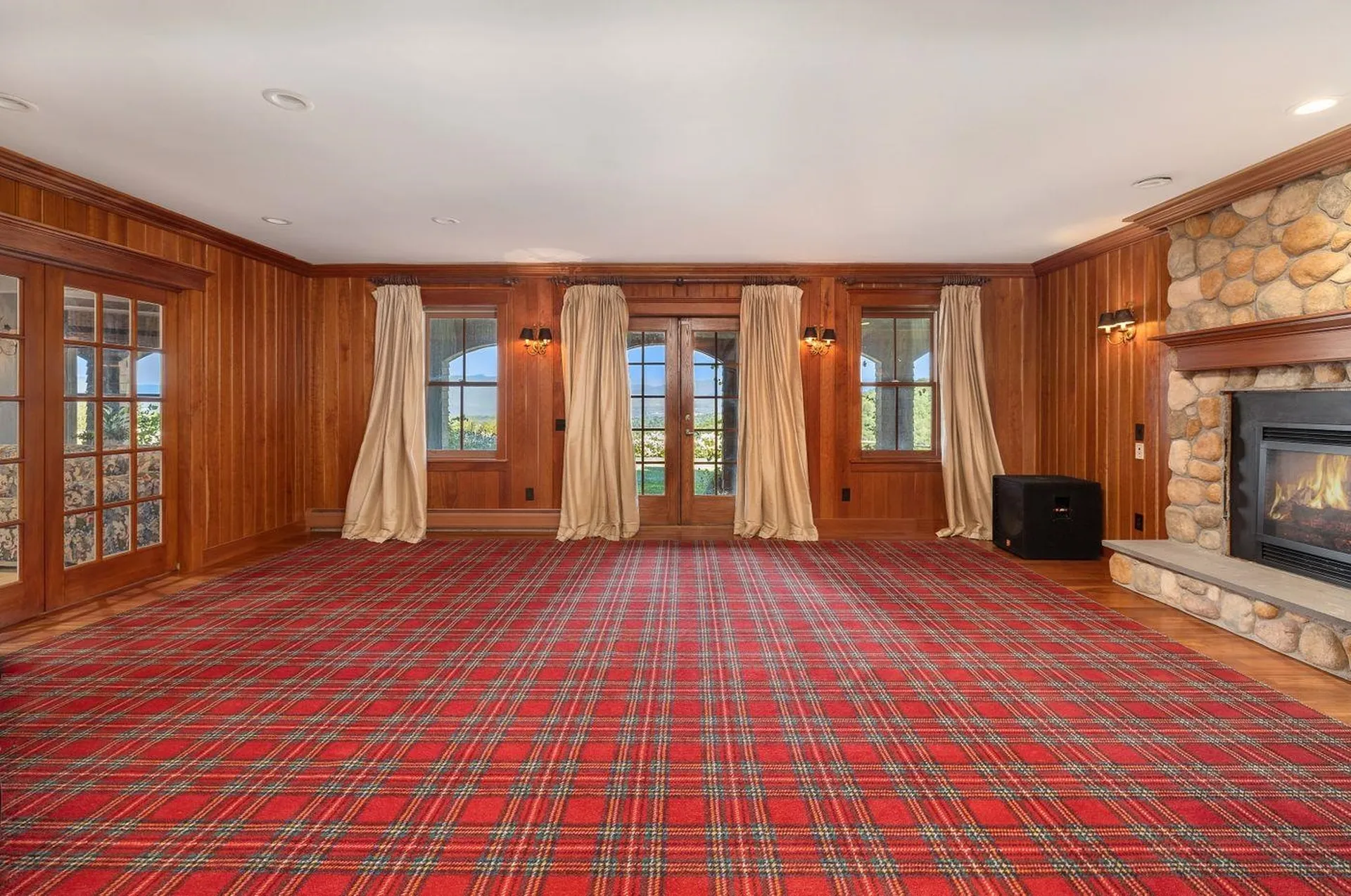 675 Putnam Forest Road Stowe VT 05672