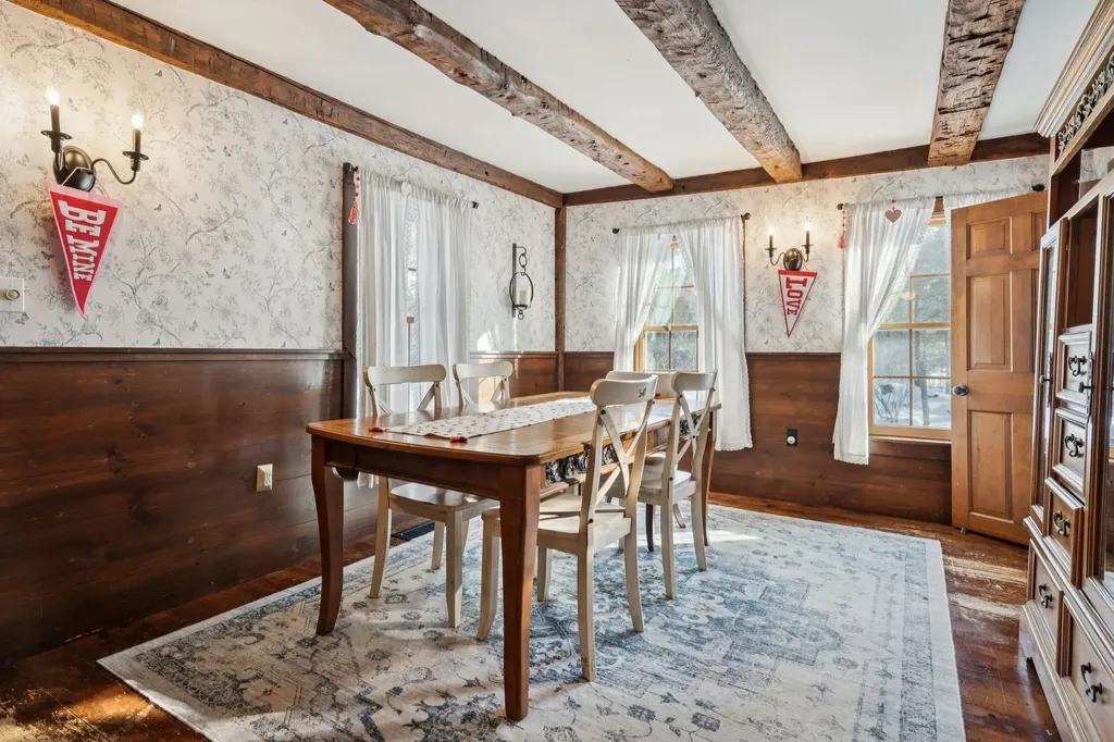 311 Fairgrounds Road Bradford NH 03221