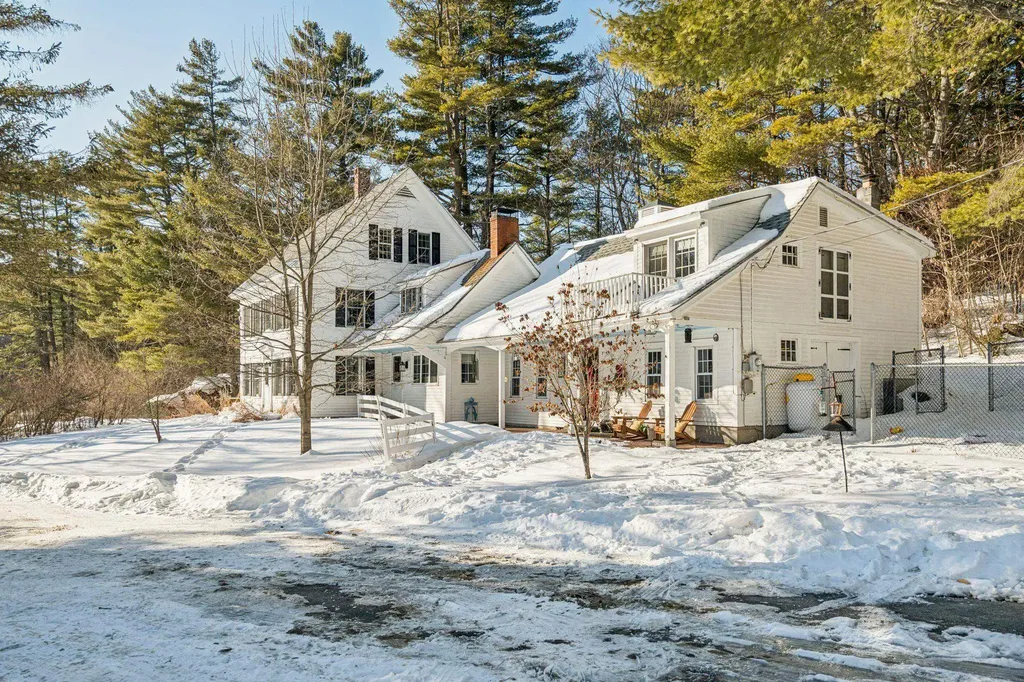 311 Fairgrounds Road Bradford NH 03221