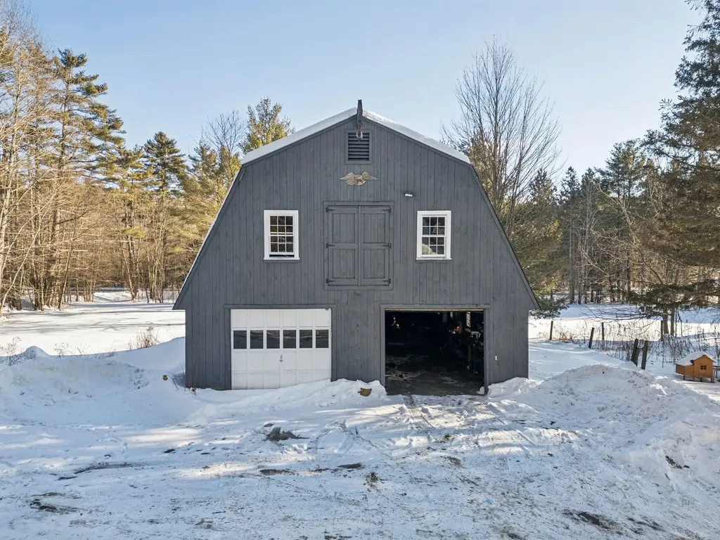 311 Fairgrounds Road Bradford NH 03221