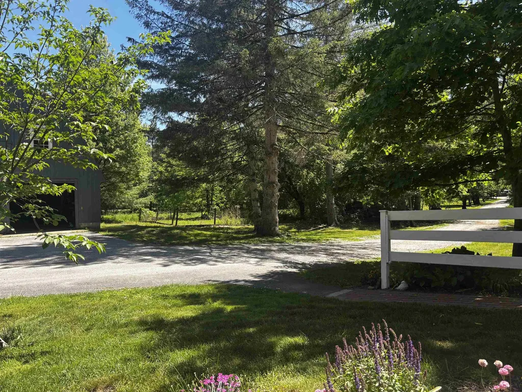 311 Fairgrounds Road Bradford NH 03221