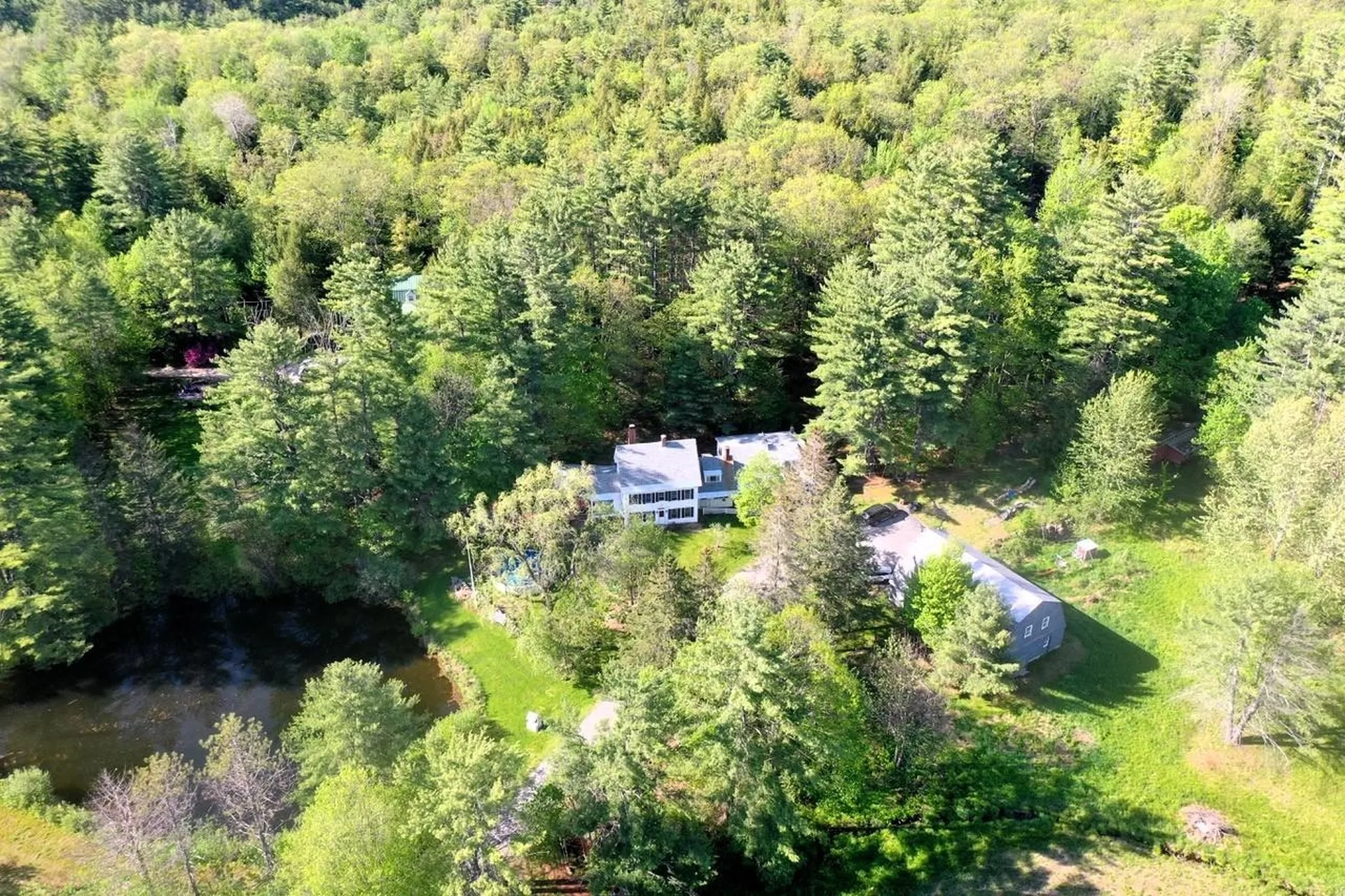 311 Fairgrounds Road Bradford NH 03221