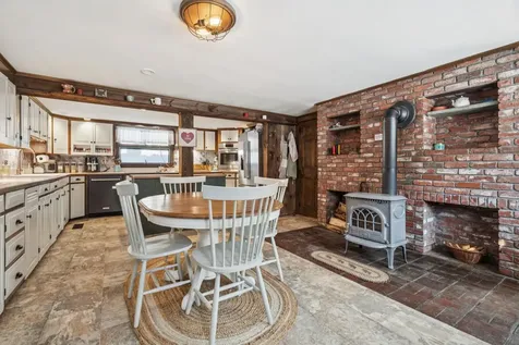 311 Fairgrounds Road Bradford NH 03221