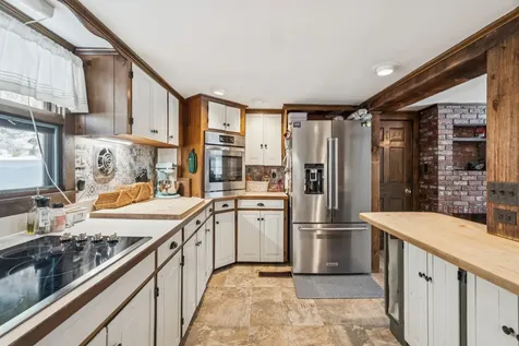 311 Fairgrounds Road Bradford NH 03221