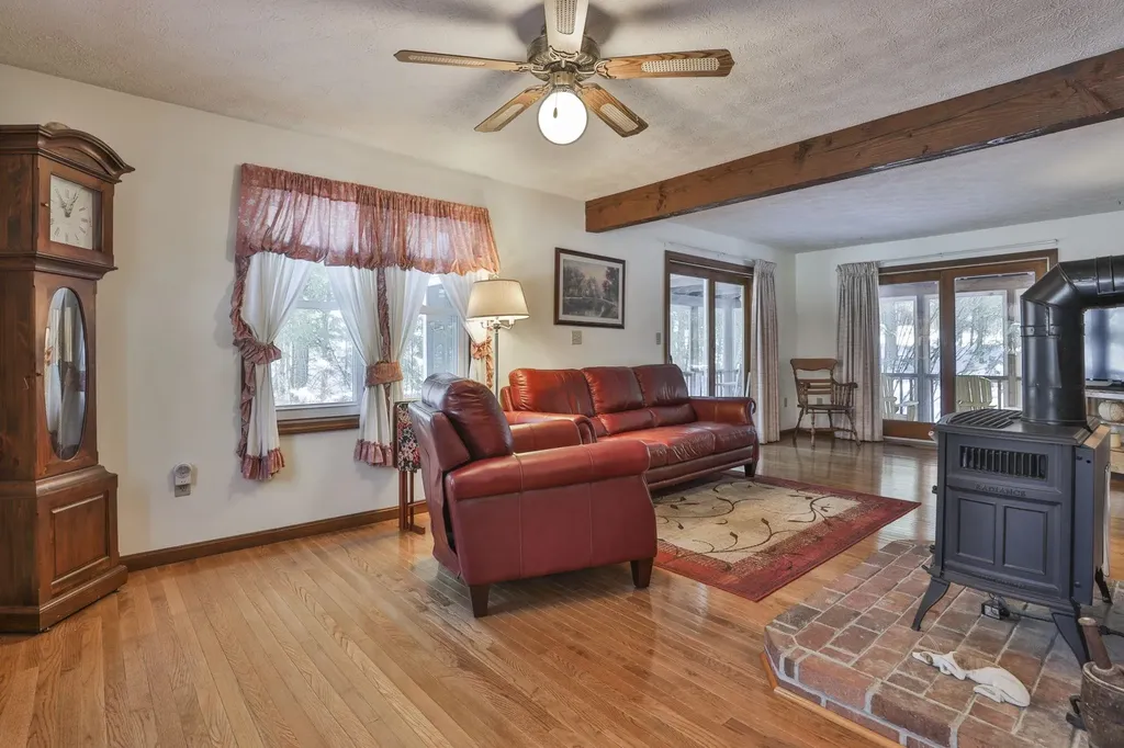 66 Winslow Road Dunbarton NH 03046