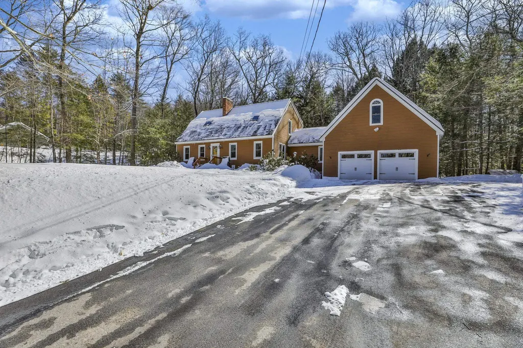 66 Winslow Road Dunbarton NH 03046