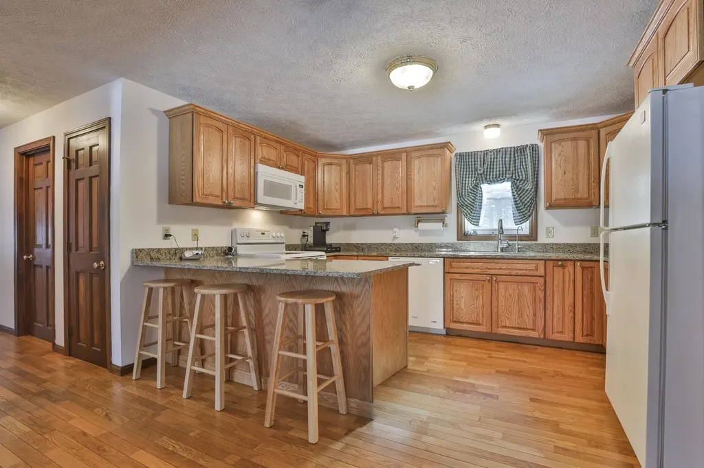 66 Winslow Road Dunbarton NH 03046