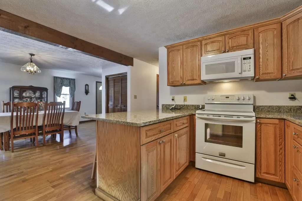 66 Winslow Road Dunbarton NH 03046