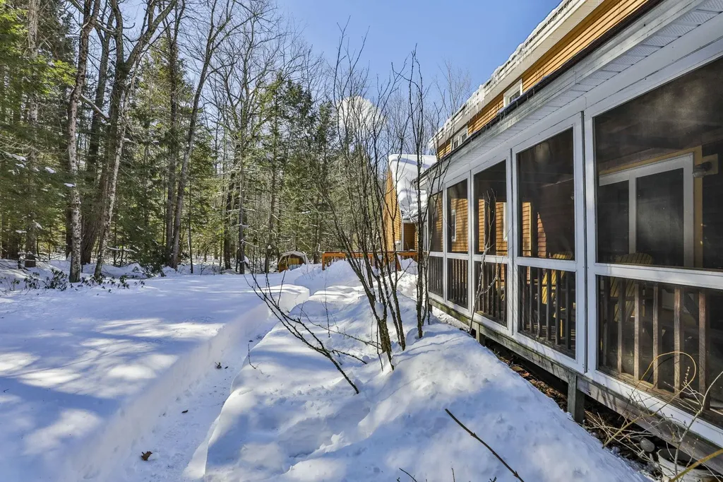 66 Winslow Road Dunbarton NH 03046