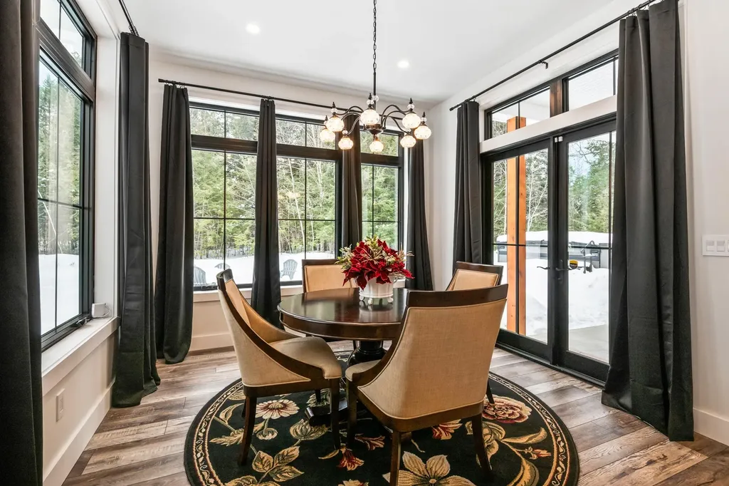 123 Oxbow Lane Conway NH 03818