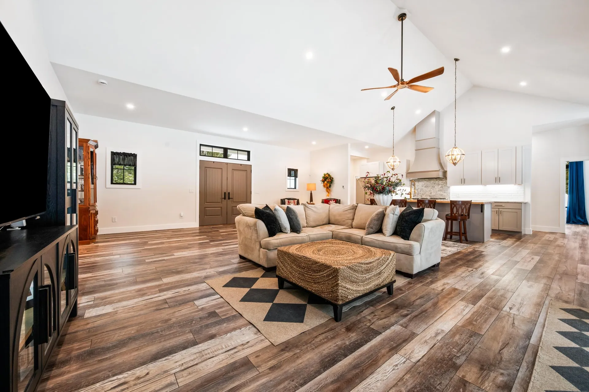 123 Oxbow Lane Conway NH 03818