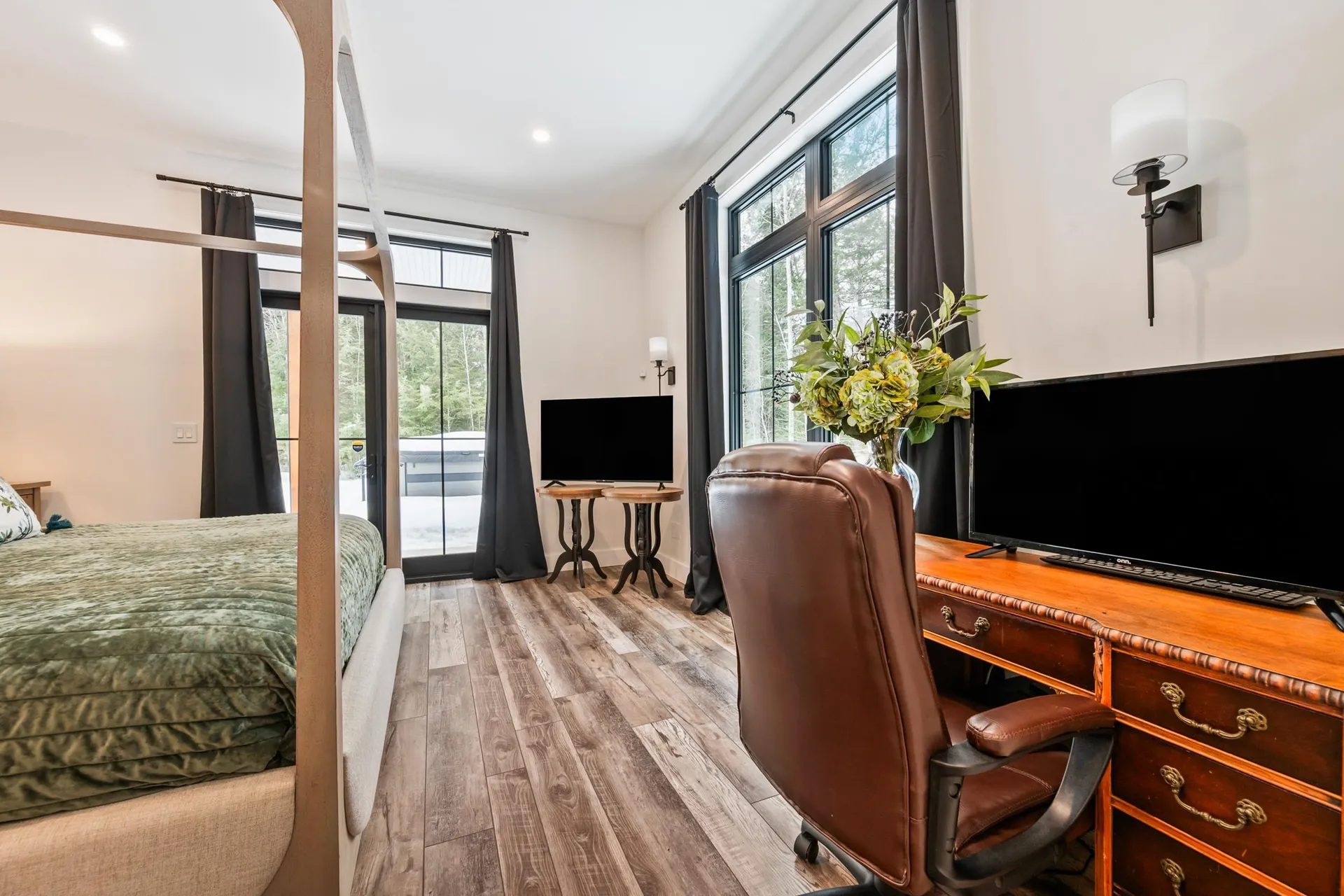 123 Oxbow Lane Conway NH 03818