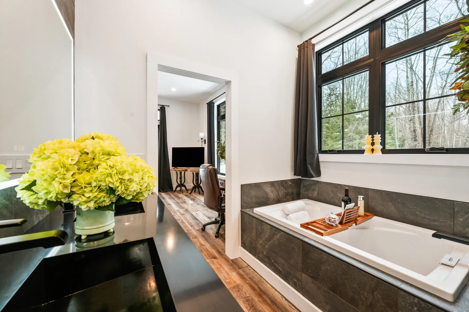 123 Oxbow Lane Conway NH 03818