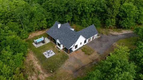 123 Oxbow Lane Conway NH 03818