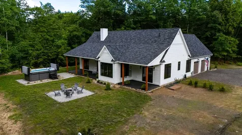 123 Oxbow Lane Conway NH 03818