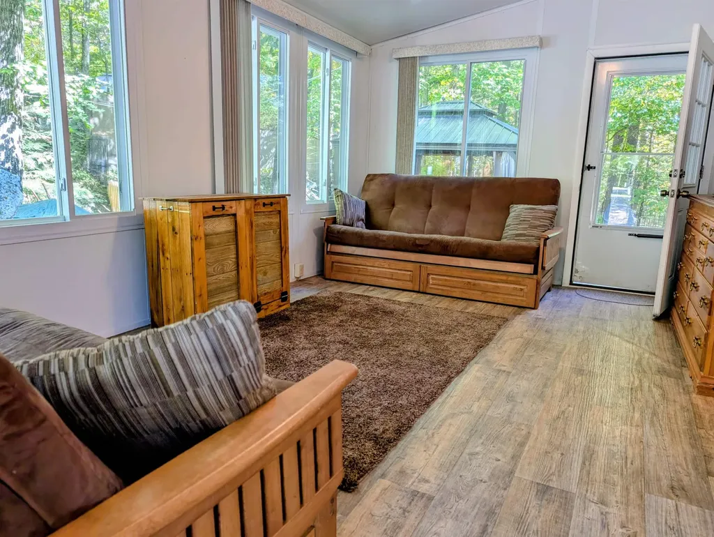 7 Ledges Road Holderness NH 03245