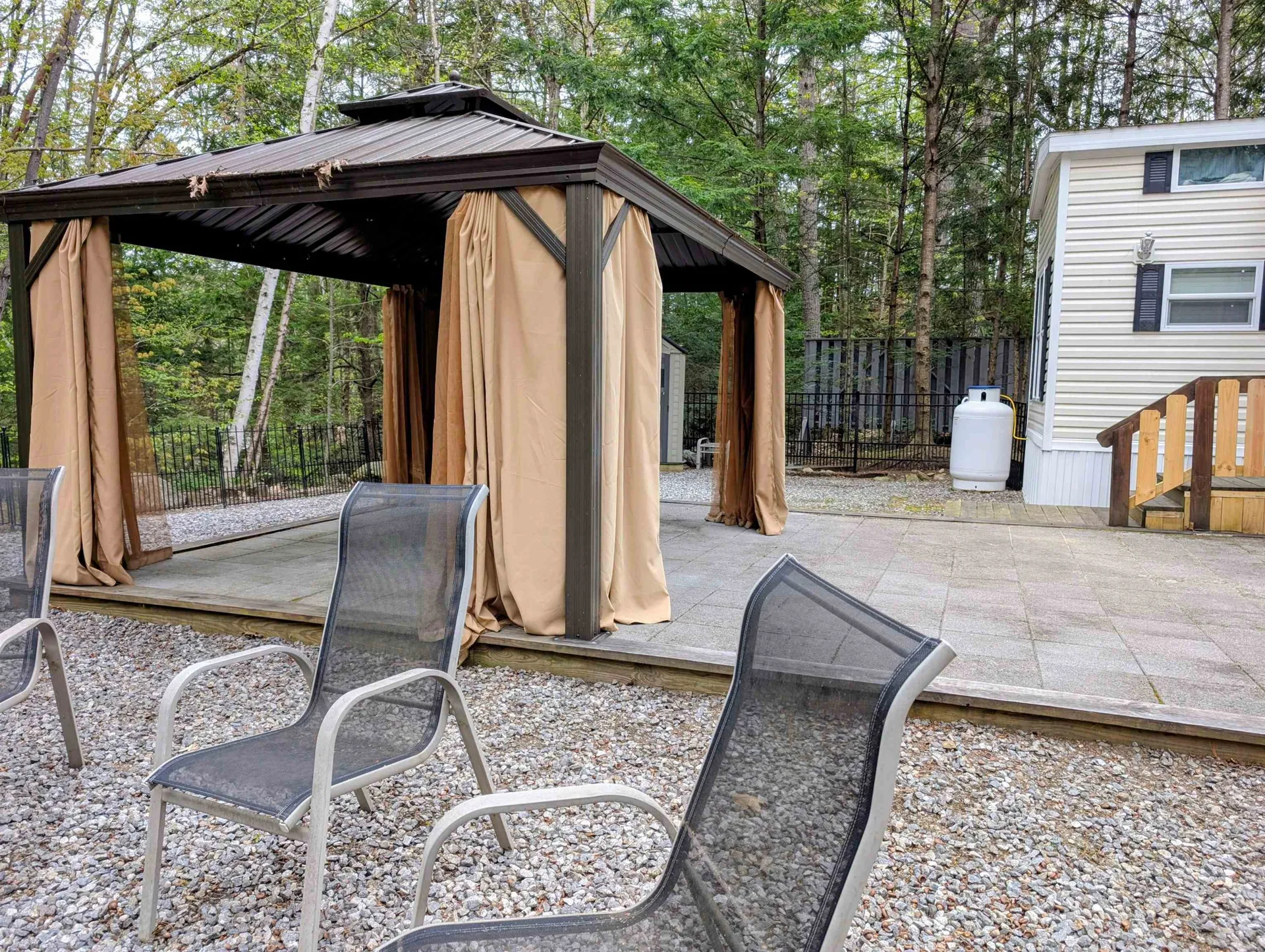 7 Ledges Road Holderness NH 03245