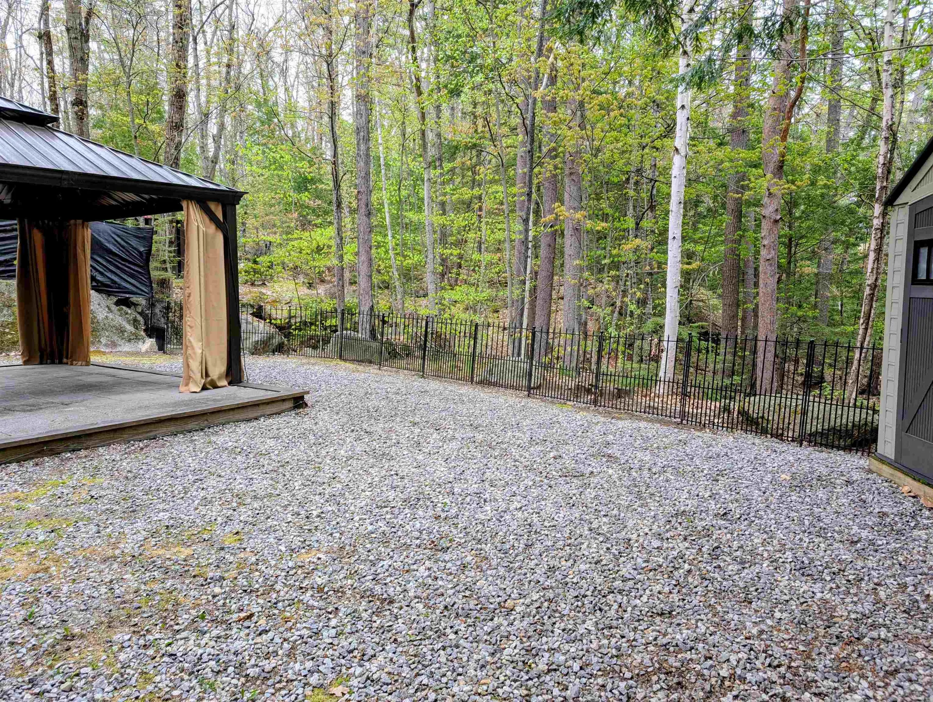 7 Ledges Road Holderness NH 03245