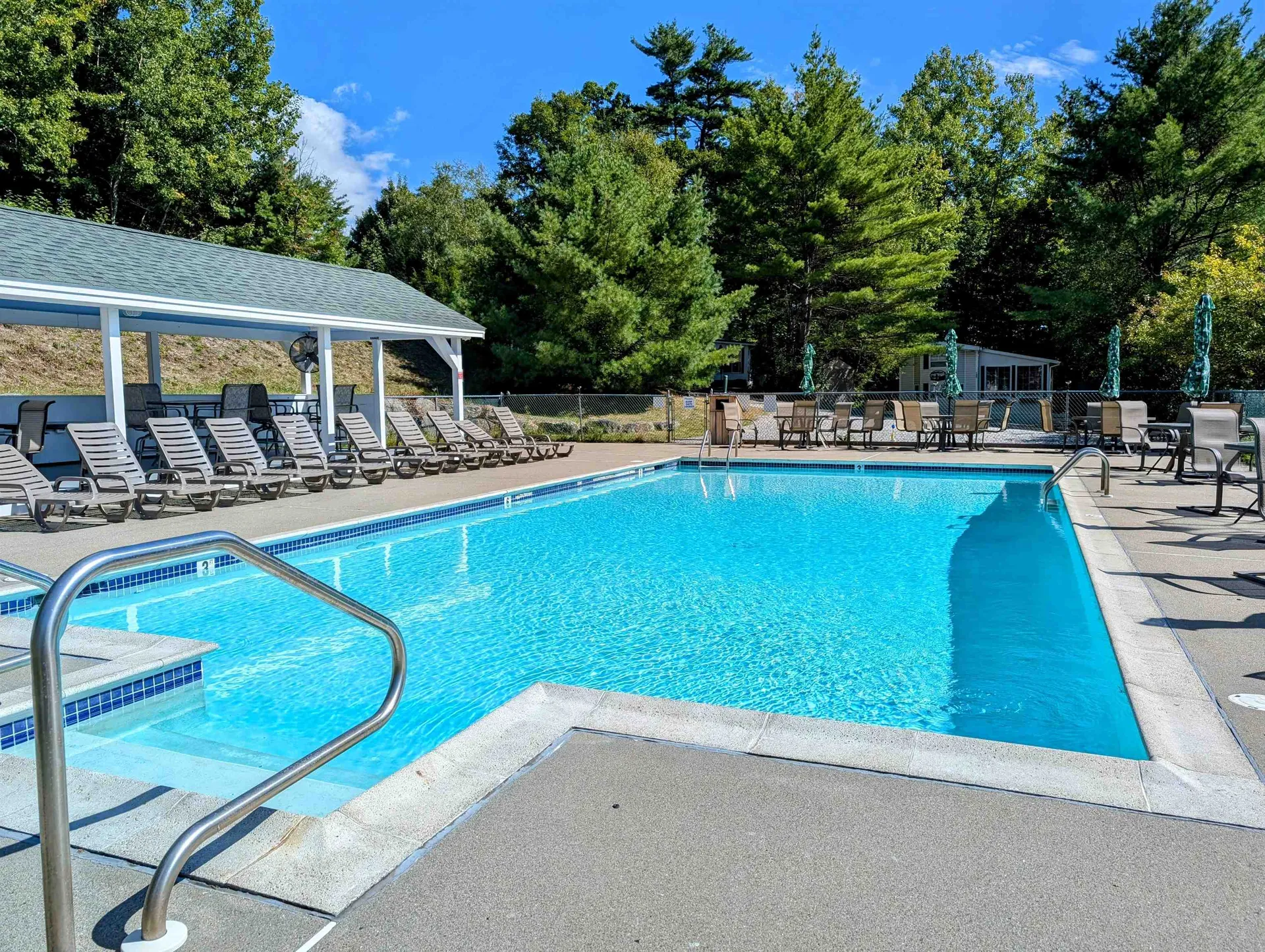 7 Ledges Road Holderness NH 03245