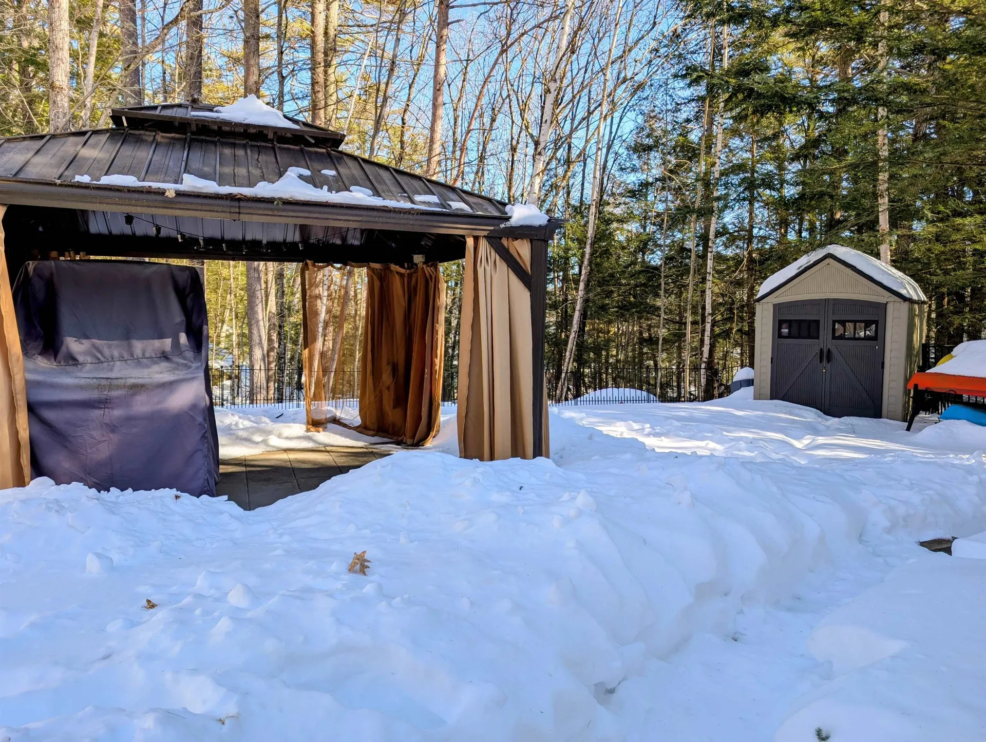 7 Ledges Road Holderness NH 03245