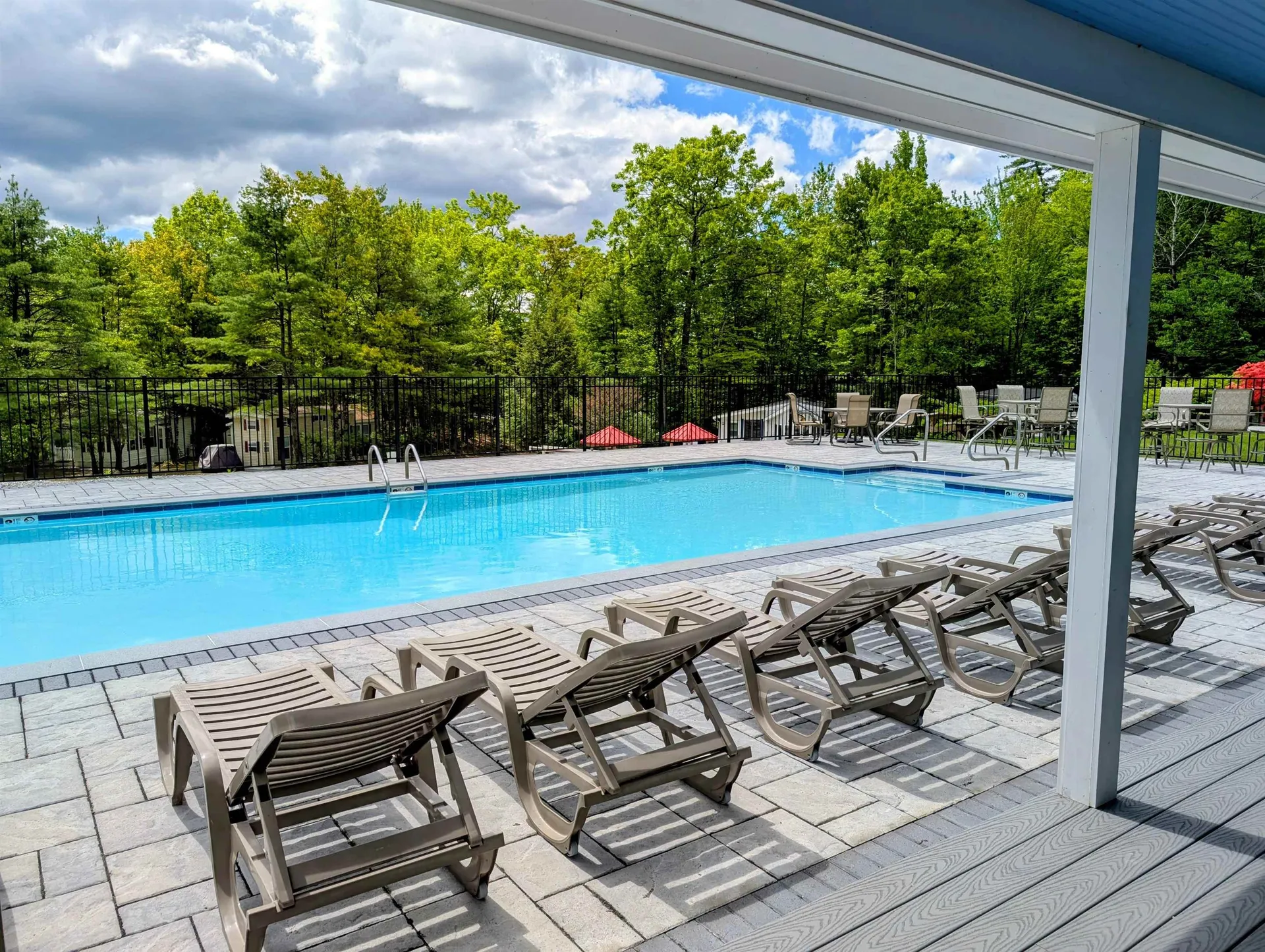 7 Ledges Road Holderness NH 03245