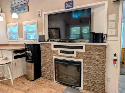 7 Ledges Road Holderness NH 03245