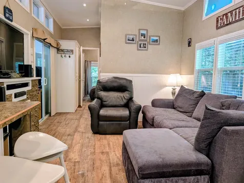 7 Ledges Road Holderness NH 03245