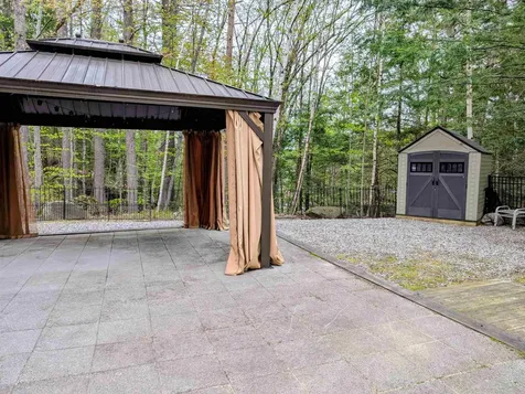 7 Ledges Road Holderness NH 03245