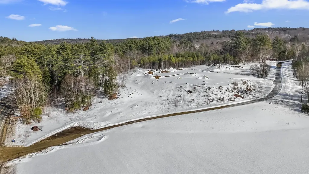 Map 6 Lot 40 River Road New Boston NH 03070