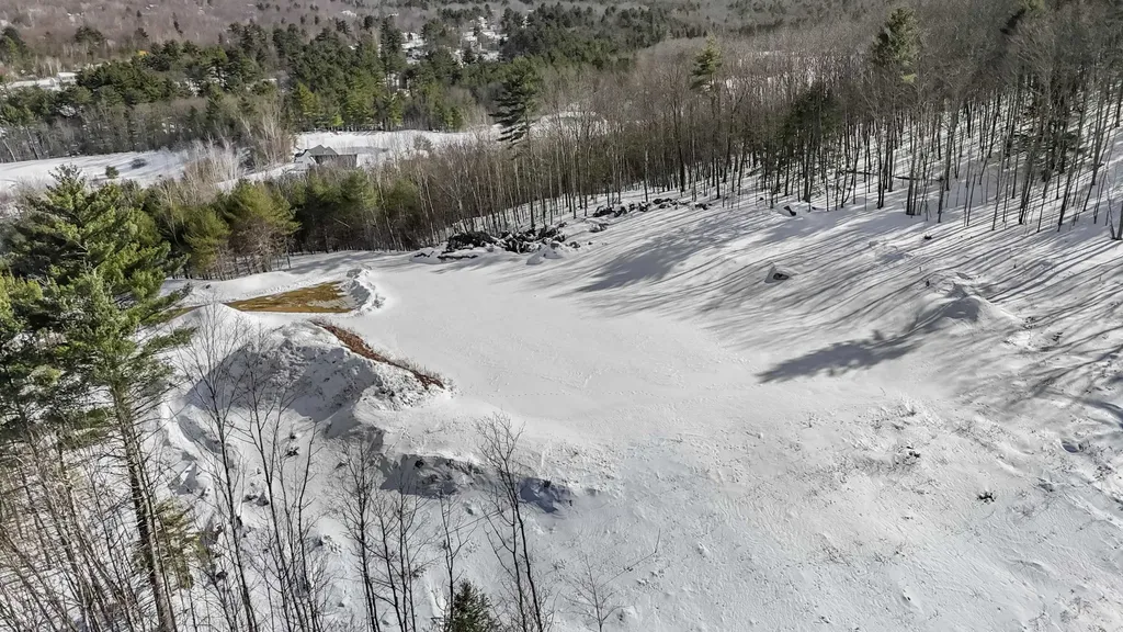 Map 6 Lot 40 River Road New Boston NH 03070