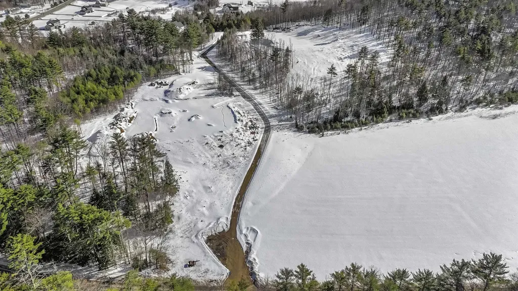 Map 6 Lot 40 River Road New Boston NH 03070