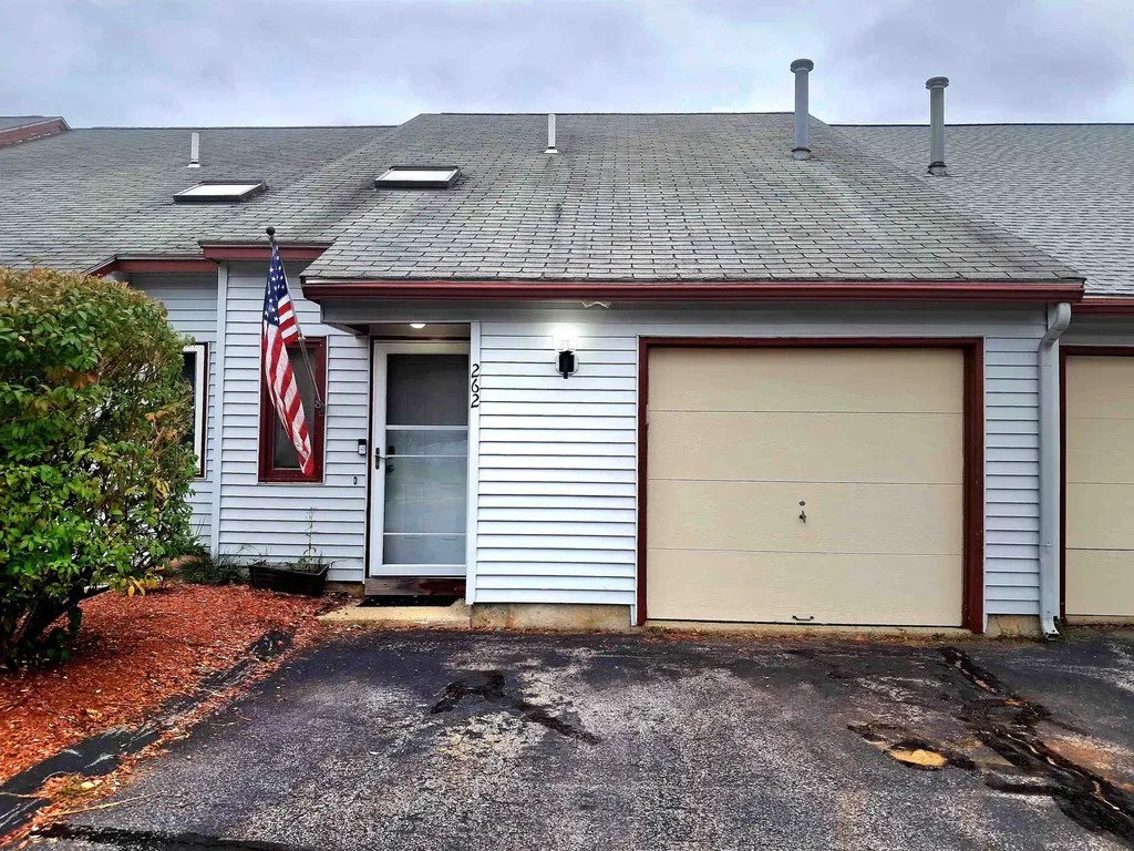 262 Stonebridge Drive Nashua NH 03063