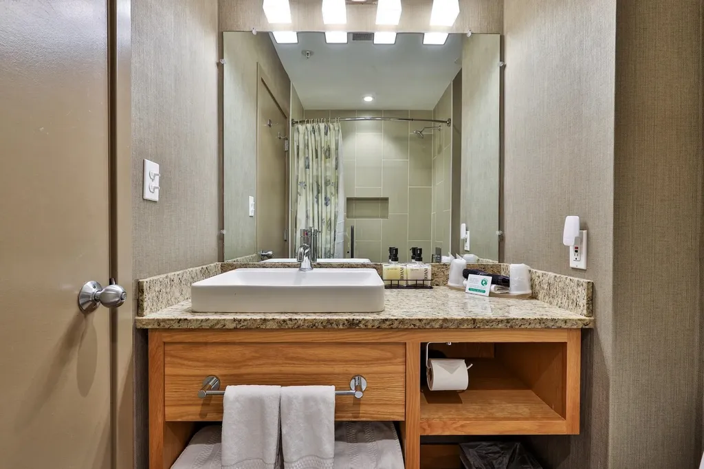 228 East Mountain Road Killington VT 05751