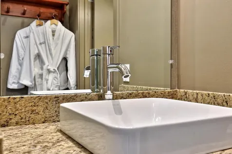 228 East Mountain Road Killington VT 05751