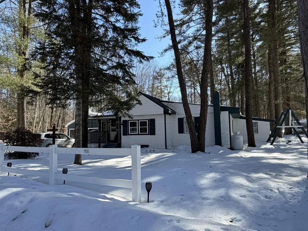 25 Hunting Ridge Road Conway NH 03813