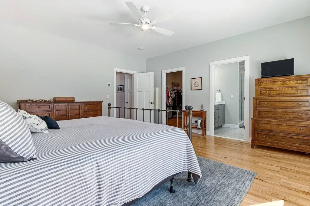 8 Thistle Way Exeter NH 03833