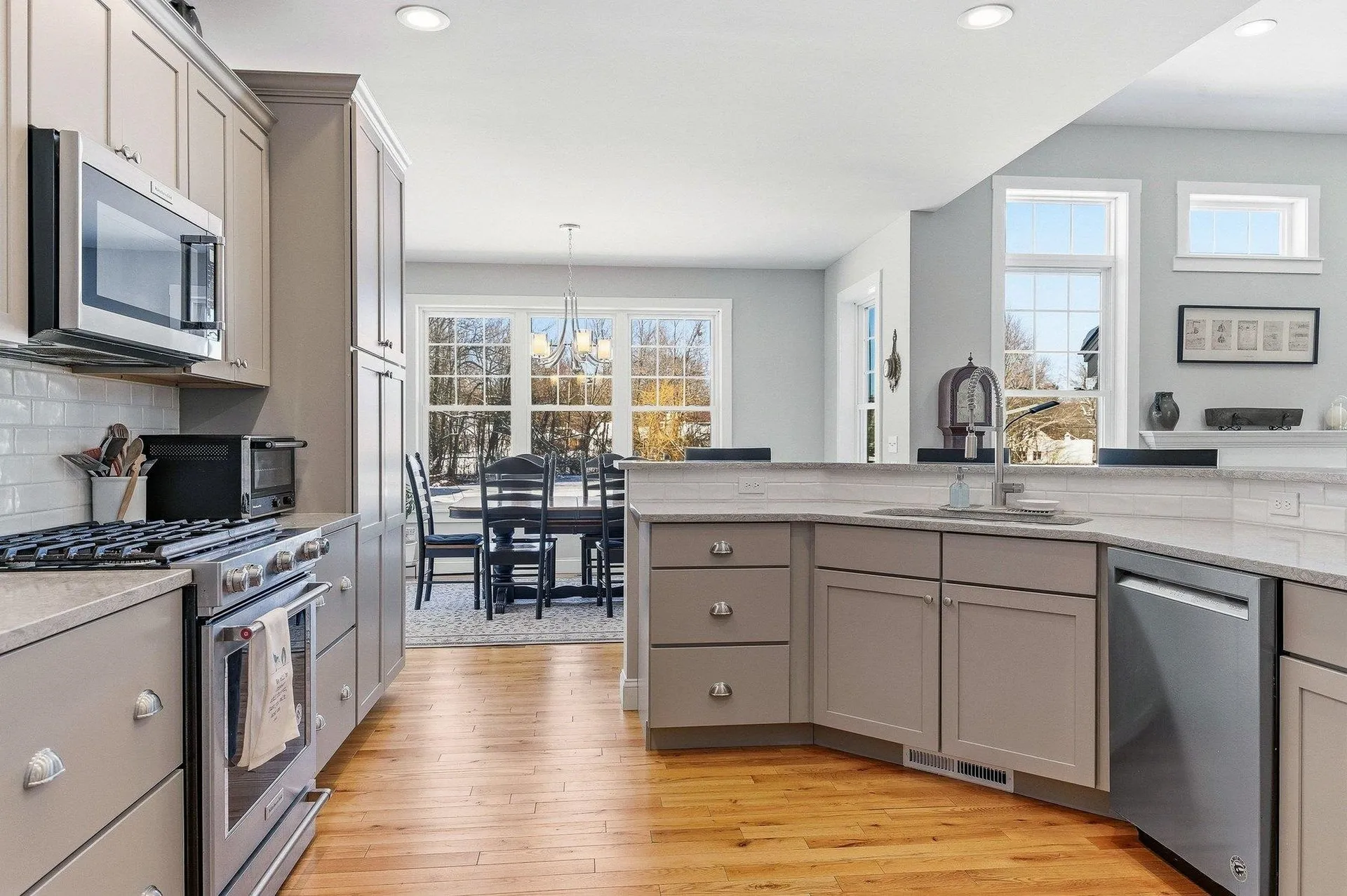 8 Thistle Way Exeter NH 03833