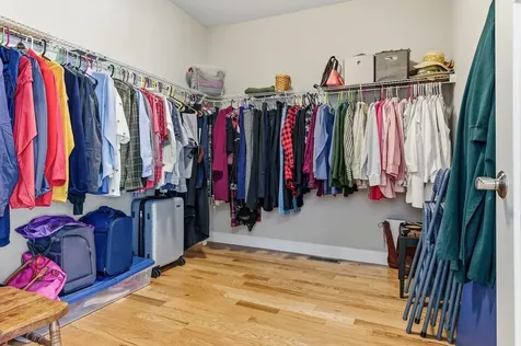 8 Thistle Way Exeter NH 03833