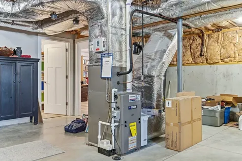 8 Thistle Way Exeter NH 03833