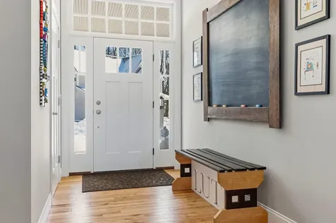 8 Thistle Way Exeter NH 03833