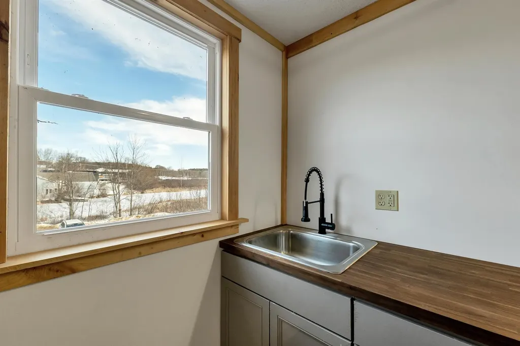 1 Bay Street Wolfeboro NH 03894