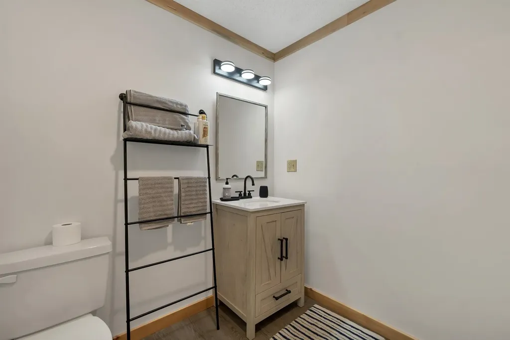 1 Bay Street Wolfeboro NH 03894