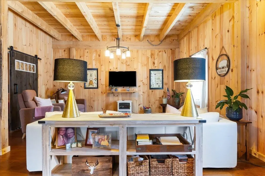 19 Elm Street Lancaster NH 03584