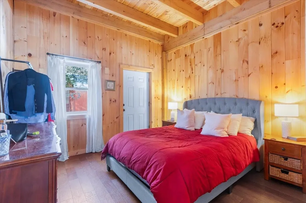 19 Elm Street Lancaster NH 03584