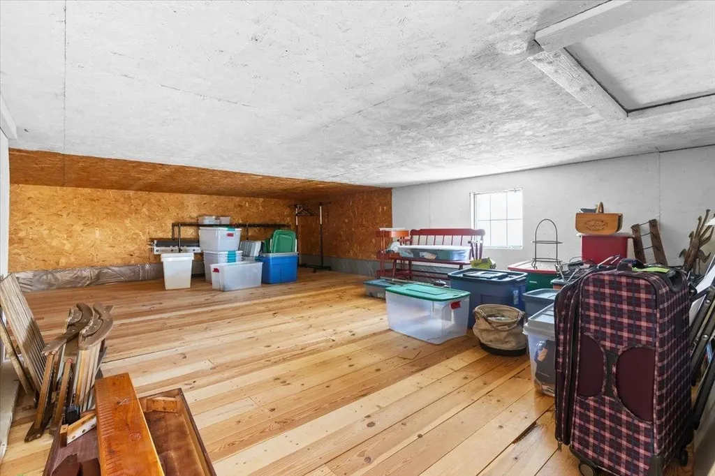 19 Elm Street Lancaster NH 03584