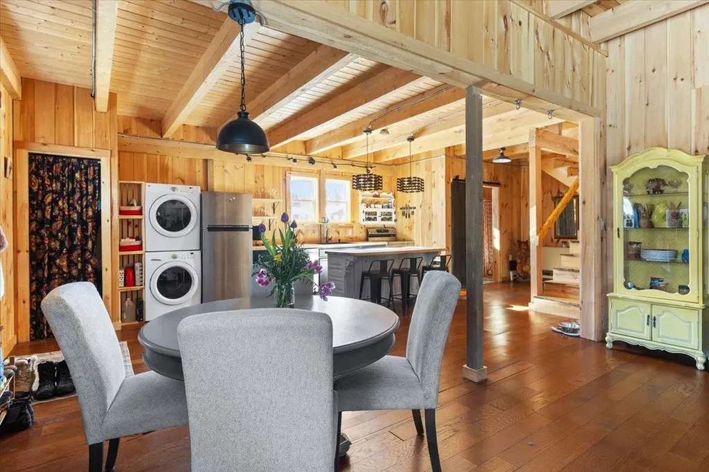 19 Elm Street Lancaster NH 03584