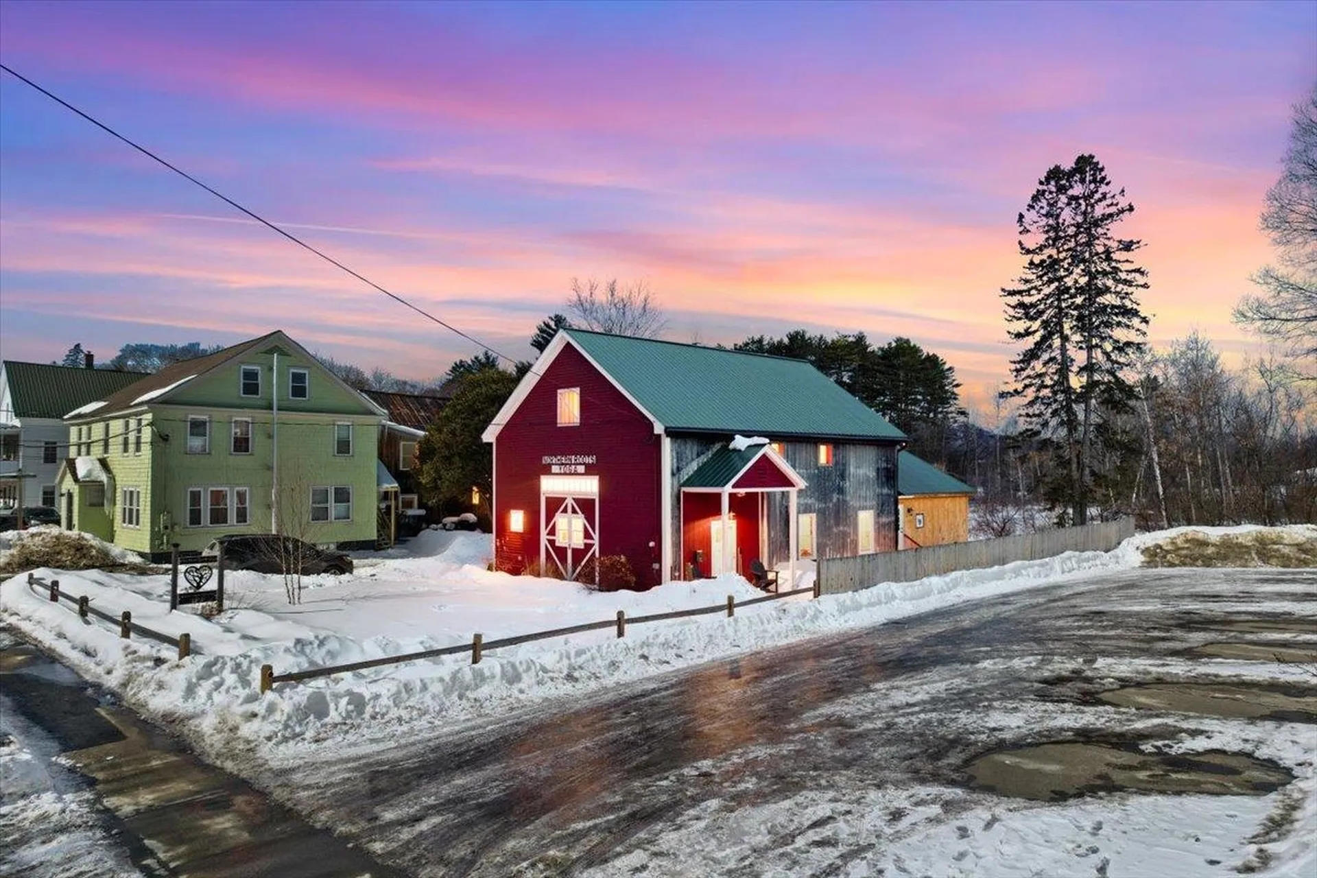 19 Elm Street Lancaster NH 03584